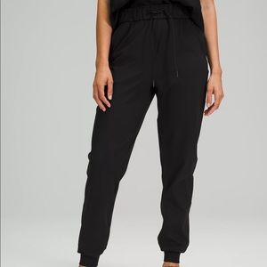 Lululemon Stretch High-Rise Jogger